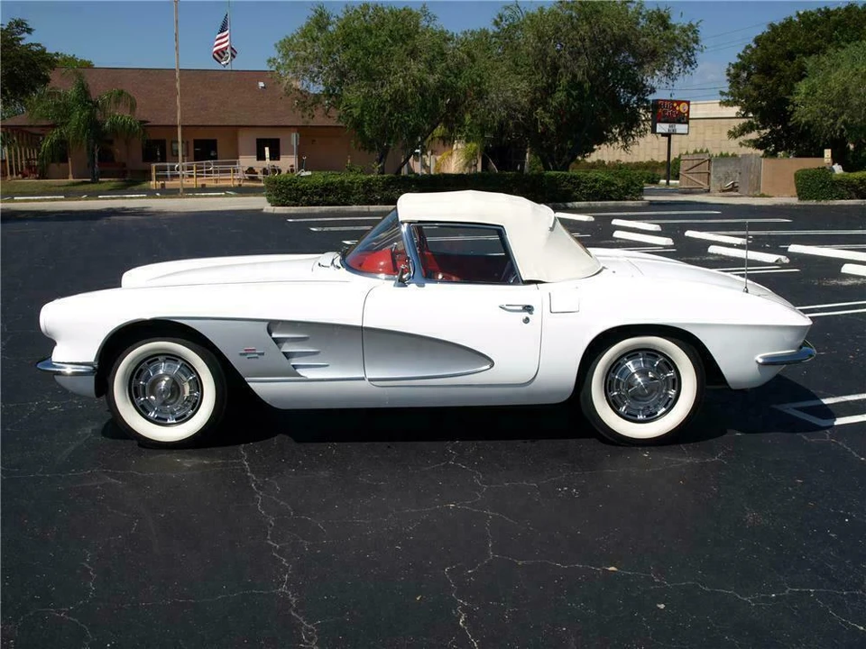 1961 Chevrolet Corvette C1 - Image 4 of 4
