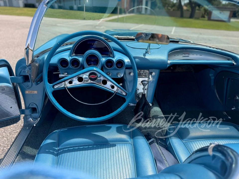 1961 Chevrolet Corvette C1 - Image 16 of 31