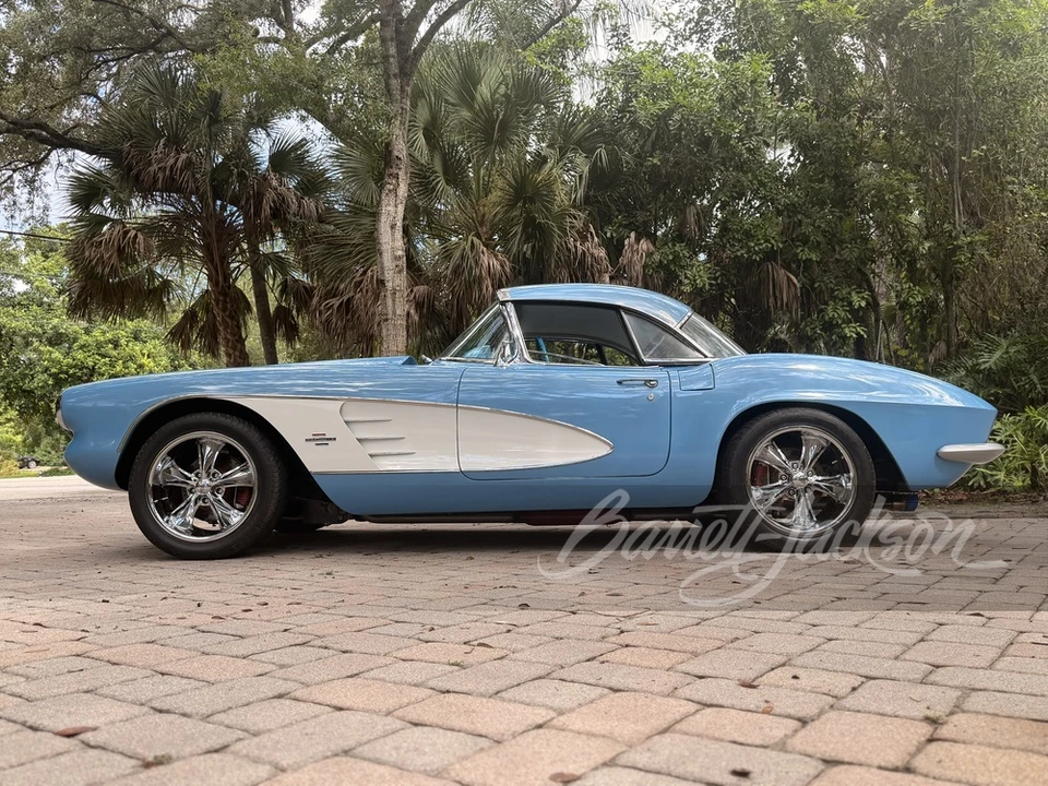 1961 Chevrolet Corvette C1 - Image 10 of 31