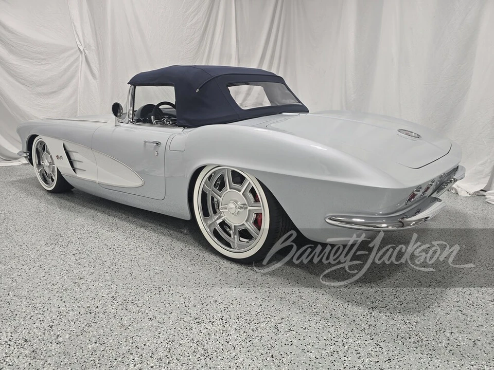 1961 Chevrolet Corvette C1 - Image 2 of 31