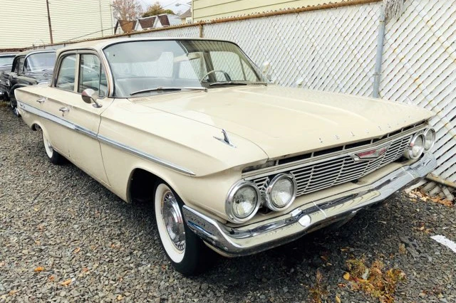 1961 Chevrolet Impala 3rd Gen - Image 2 of 4