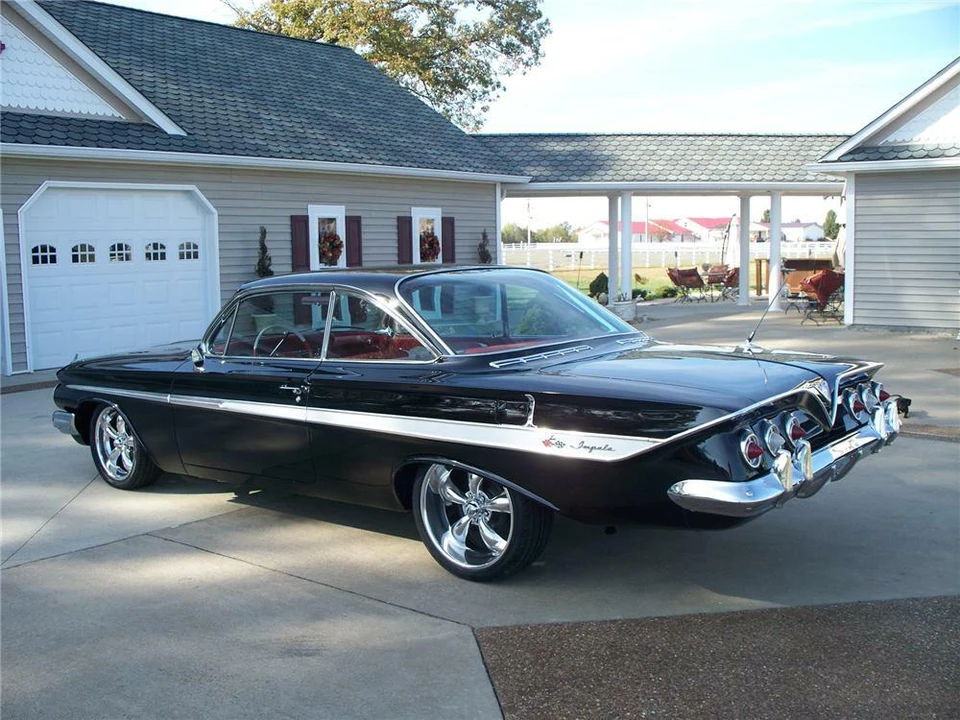 1961 Chevrolet Impala 3rd Gen - Image 2 of 4
