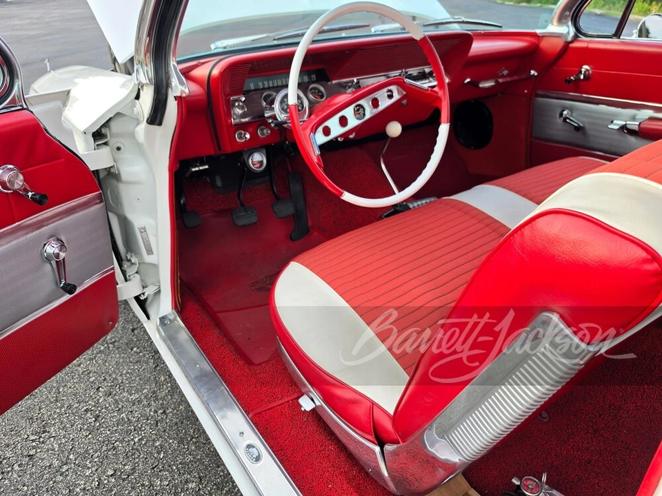 1961 Chevrolet Impala SS 3rd Gen - Image 4 of 20