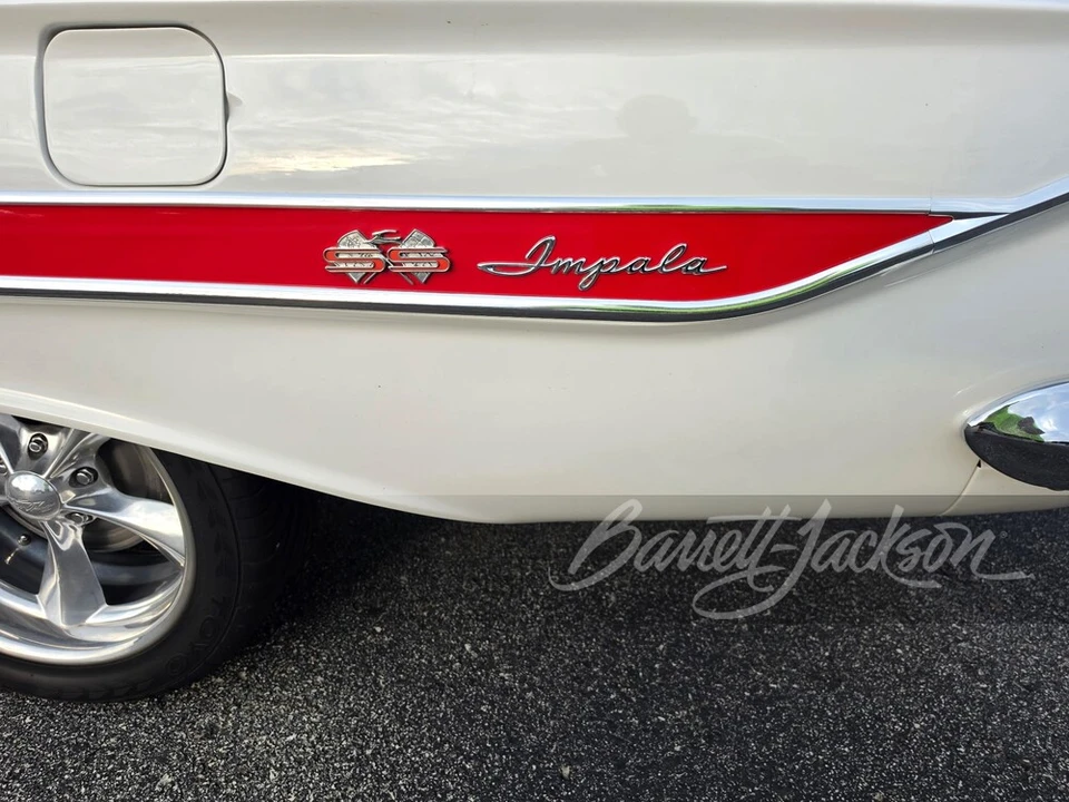 1961 Chevrolet Impala SS 3rd Gen - Image 19 of 20