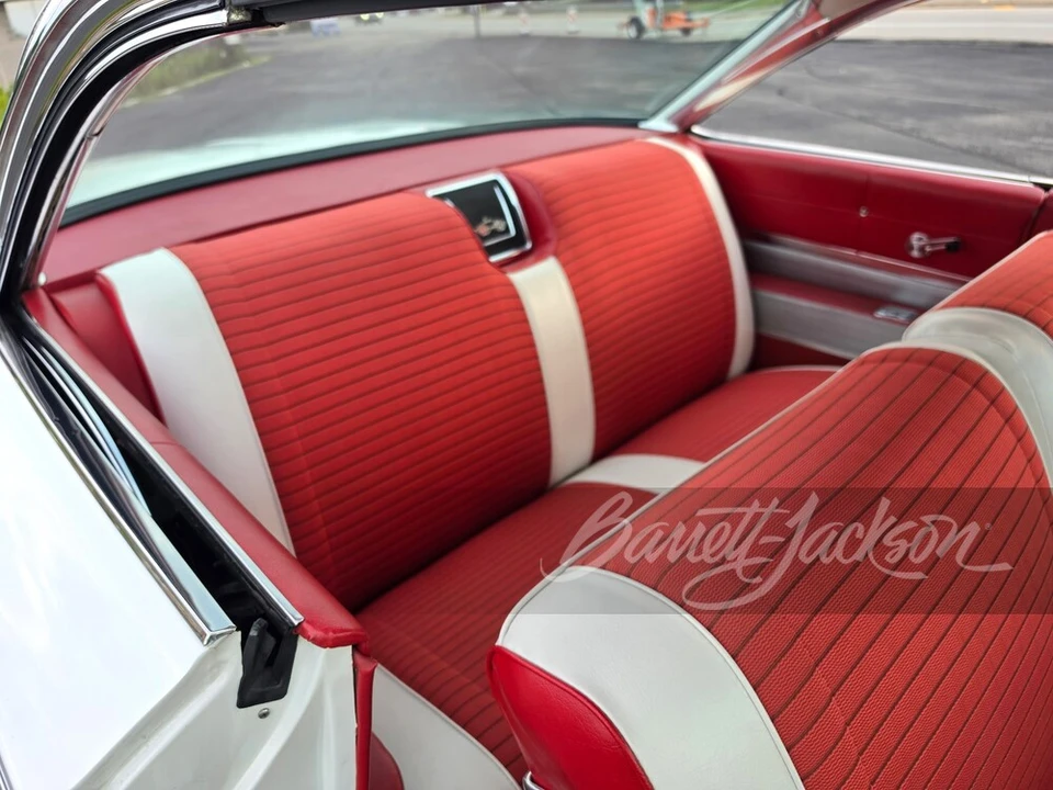 1961 Chevrolet Impala SS 3rd Gen - Image 8 of 20