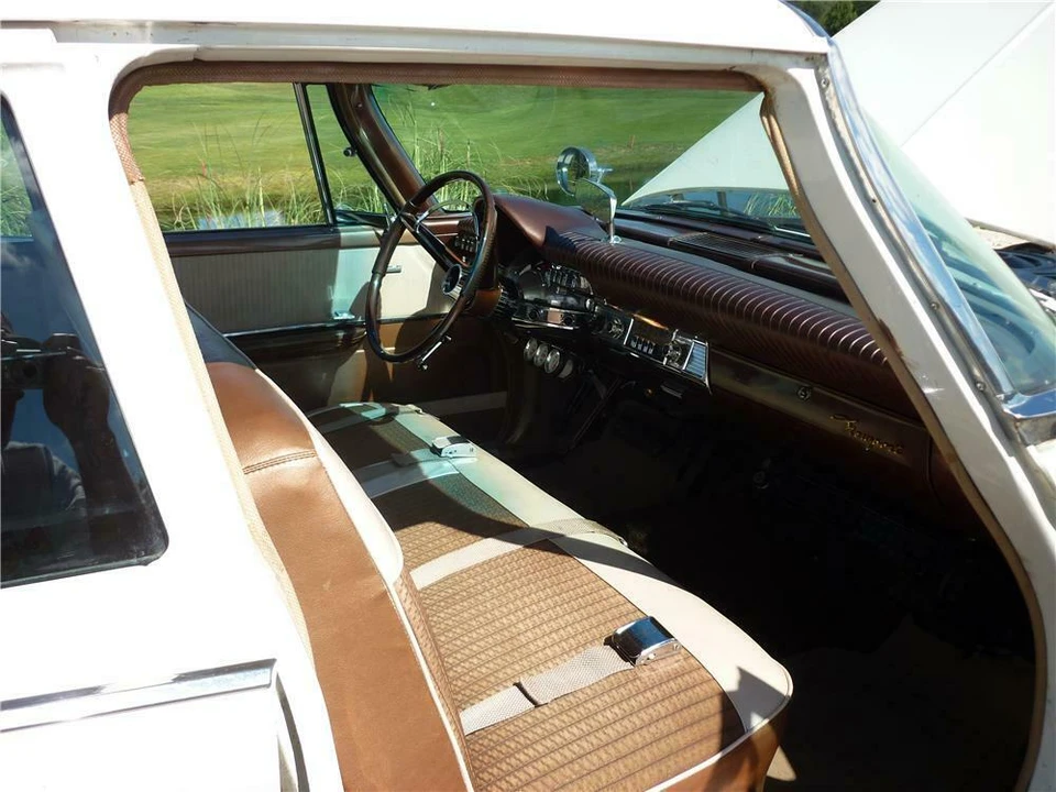 1961 Chrysler Newport - Image 3 of 5