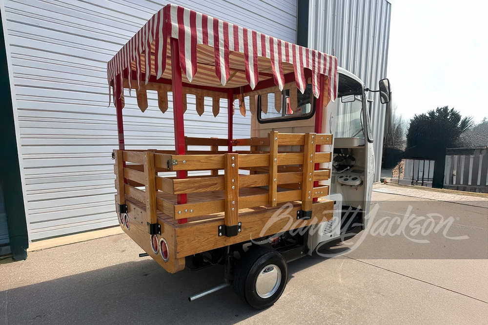 1961 Cushman - Image 2 of 14