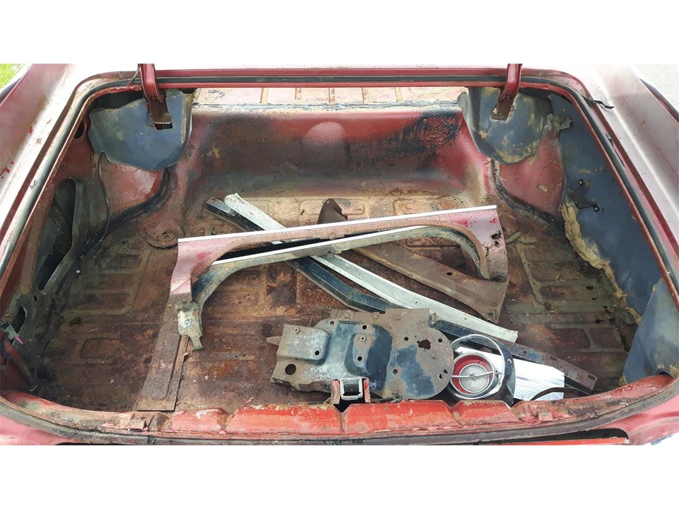 1961 Cadillac DeVille 2nd Gen - Image 11 of 15