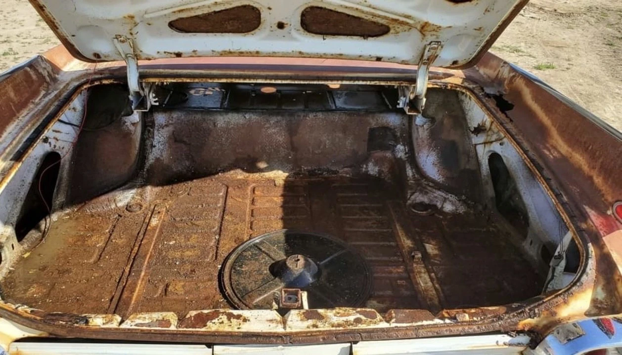 1961 Cadillac DeVille 2nd Gen - Image 14 of 29