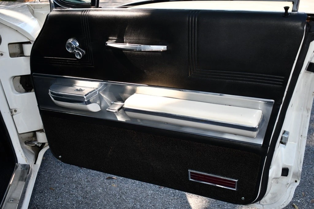 1961 Cadillac DeVille 2nd Gen - Image 20 of 24