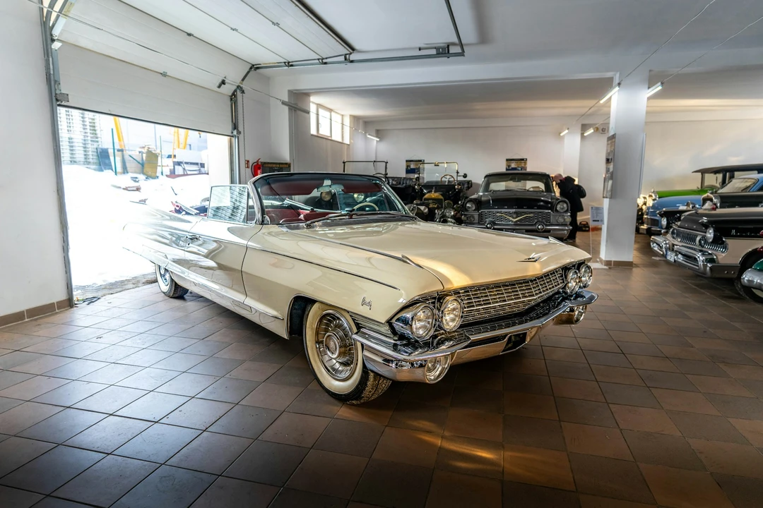1961 Cadillac Eldorado 5th Gen - Image 11 of 21