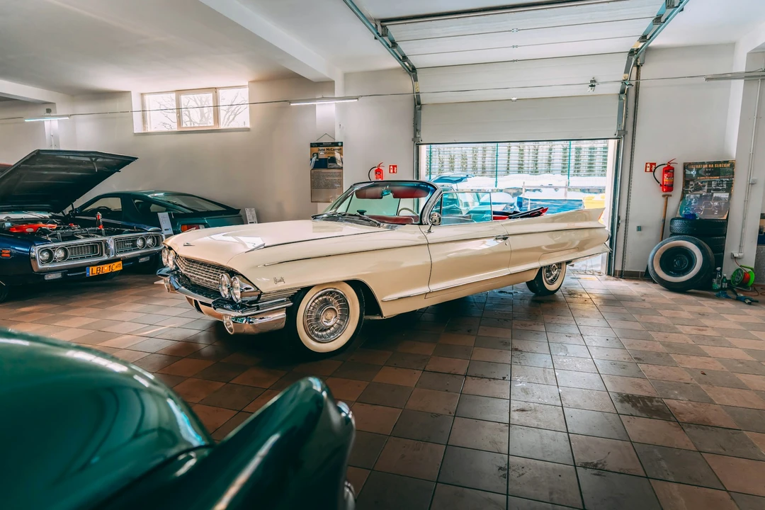 1961 Cadillac Eldorado 5th Gen - Image 17 of 21