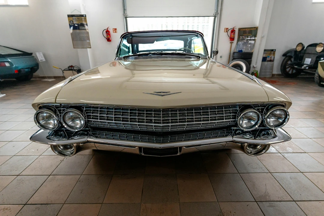 1961 Cadillac Eldorado 5th Gen - Image 18 of 21
