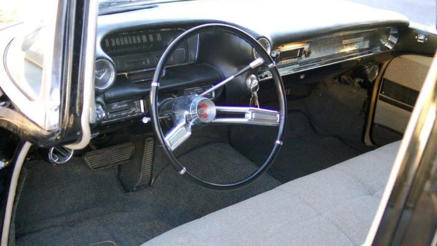 1961 Cadillac Series 70 & 75 - Image 4 of 9