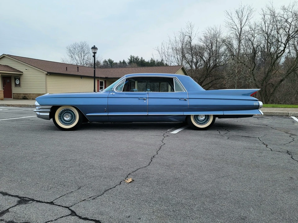 1961 Cadillac Sixty Special - Image 8 of 31
