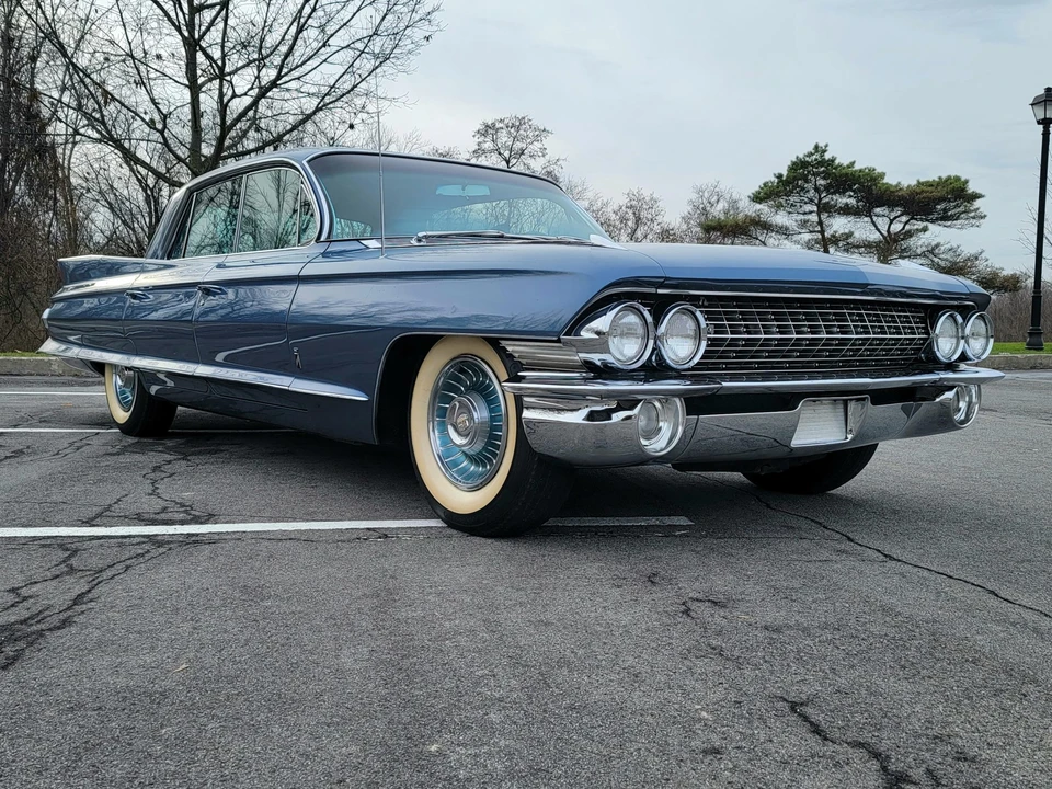 1961 Cadillac Sixty Special - Image 3 of 31