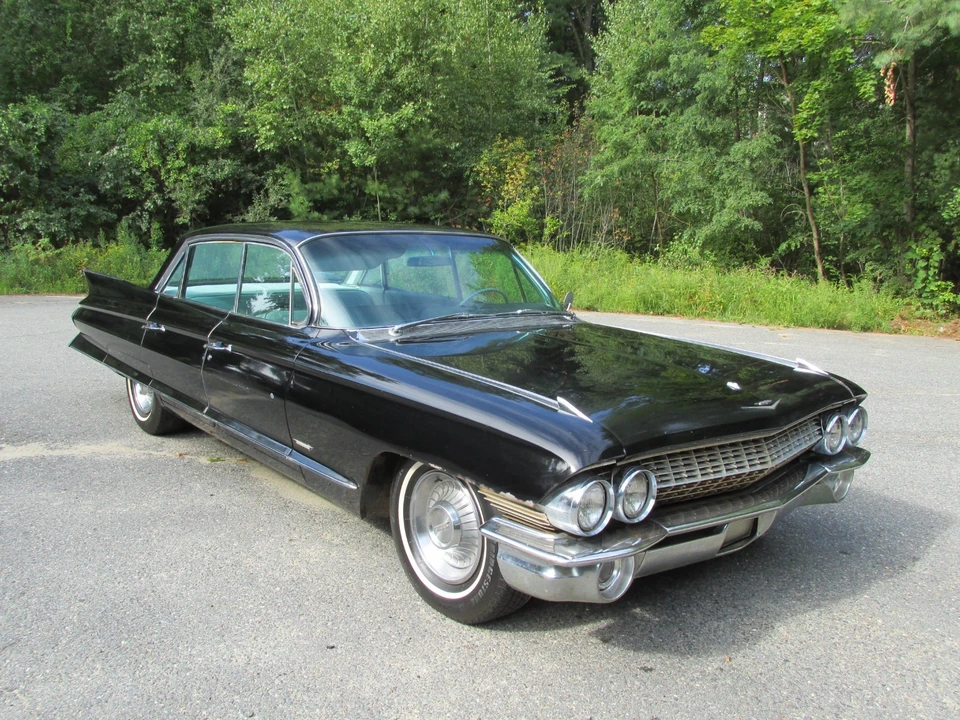 1961 Cadillac Series 62 6th Gen - Image 8 of 31
