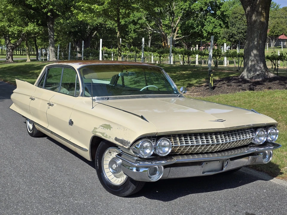 1961 Cadillac DeVille 2nd Gen - Image 16 of 31