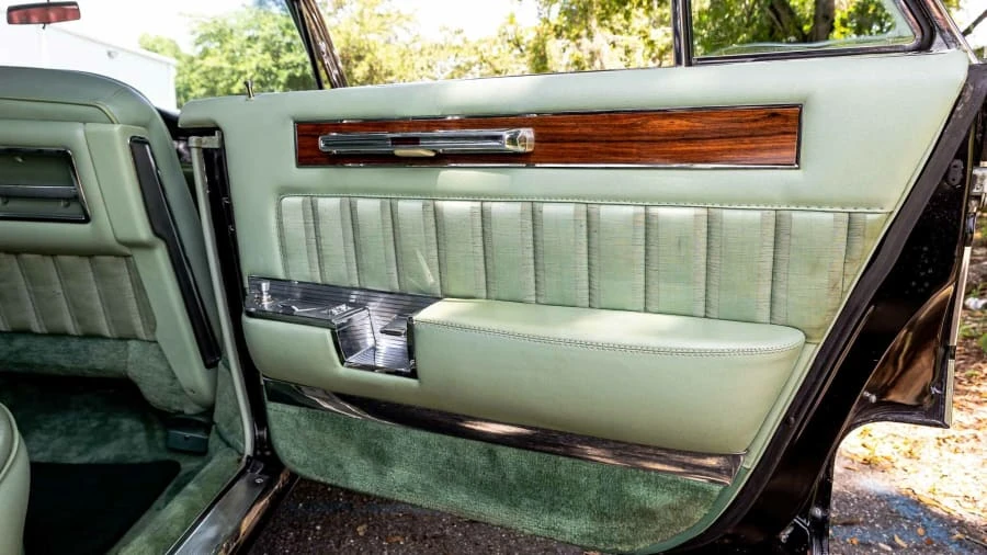 1961 Cadillac Sixty Special - Image 11 of 31