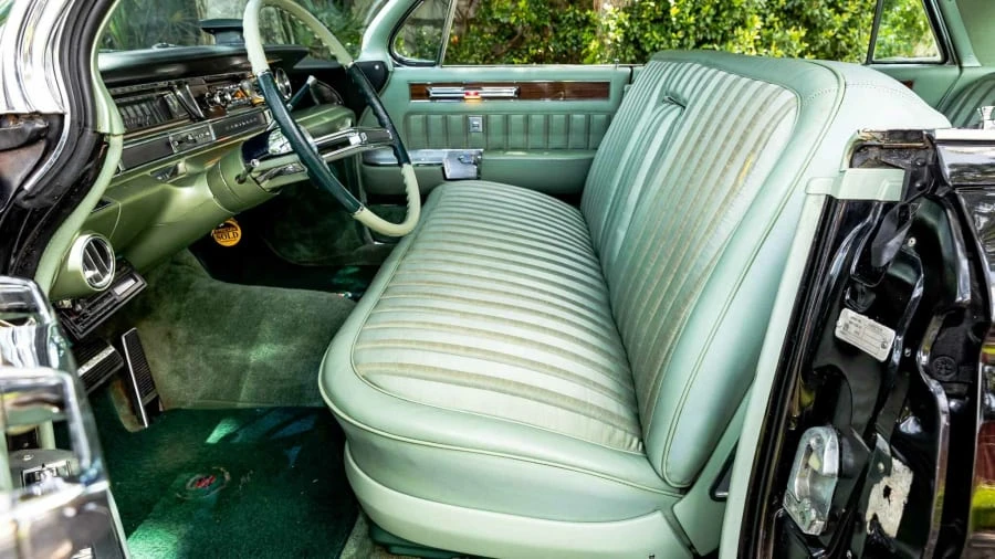 1961 Cadillac Sixty Special - Image 16 of 31
