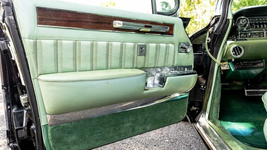 1961 Cadillac Sixty Special - Image 19 of 31