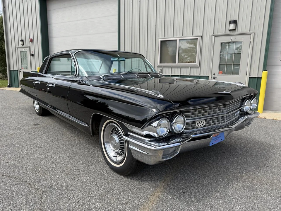 1961 Cadillac Series 62 6th Gen - Image 6 of 31