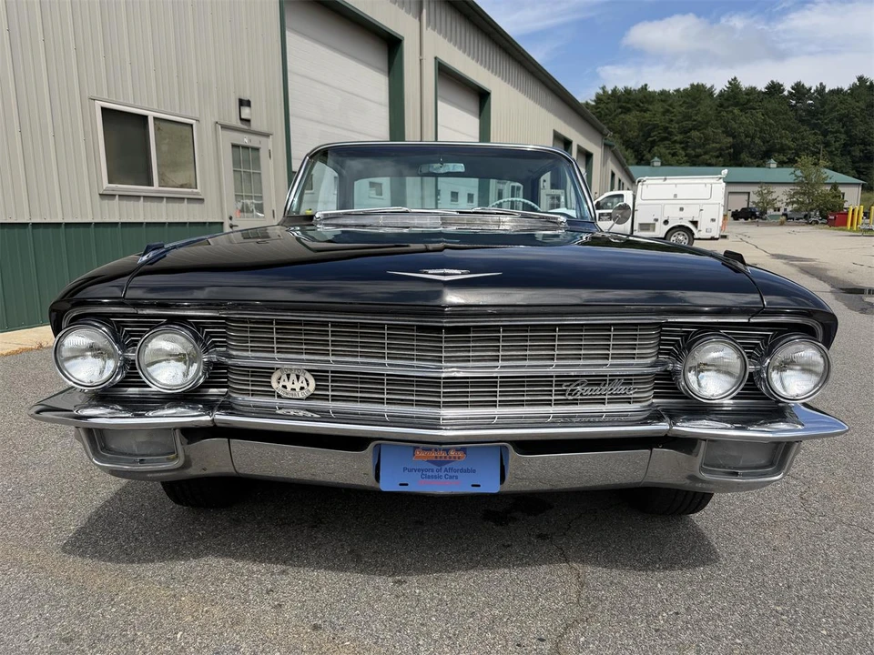 1961 Cadillac Series 62 6th Gen - Image 14 of 31