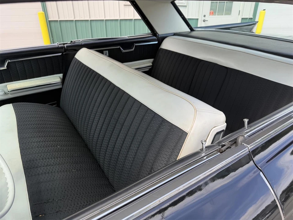 1961 Cadillac Series 62 6th Gen - Image 23 of 31