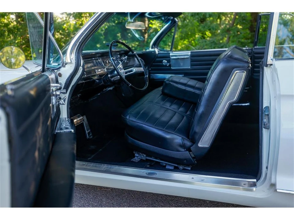 1961 Cadillac Series 62 6th Gen - Image 6 of 31