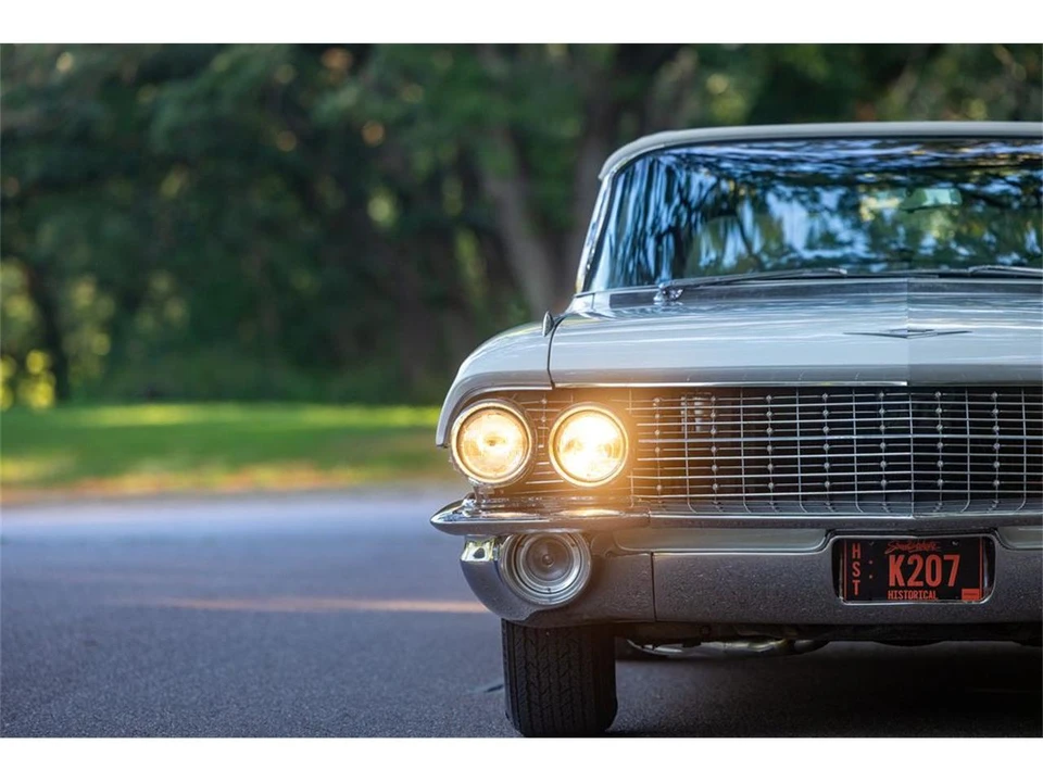 1961 Cadillac Series 62 6th Gen - Image 16 of 31