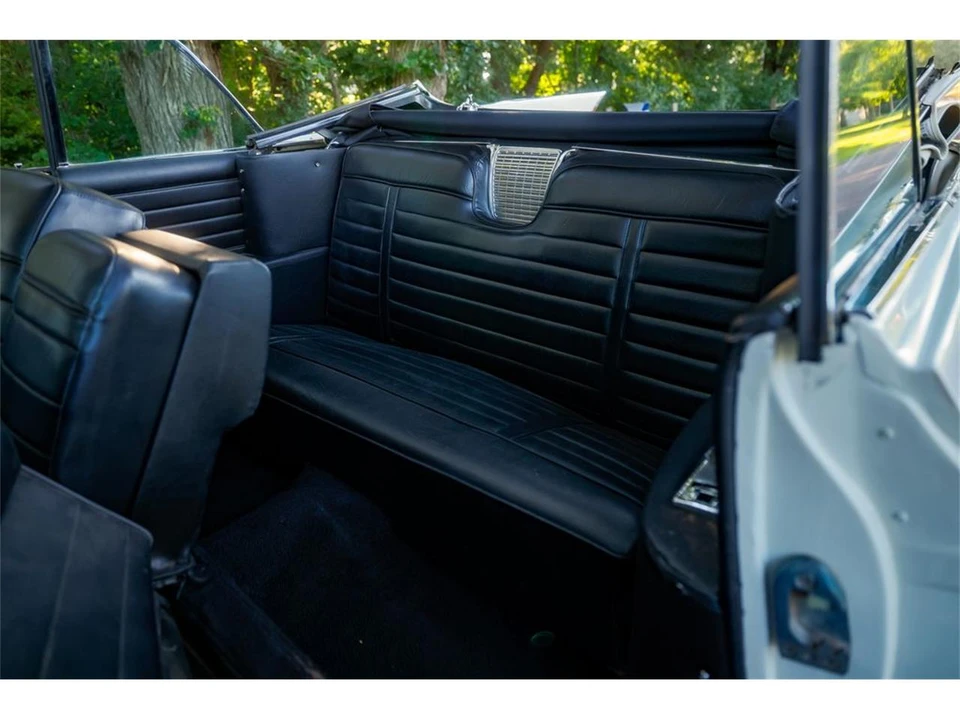1961 Cadillac Series 62 6th Gen - Image 12 of 31
