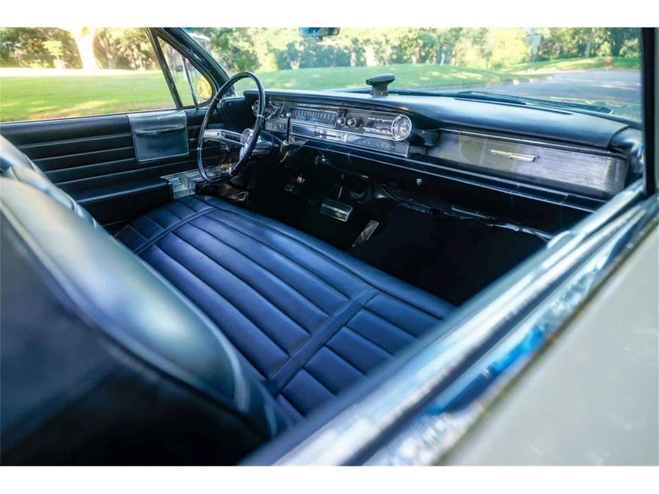 1961 Cadillac Series 62 6th Gen - Image 13 of 31
