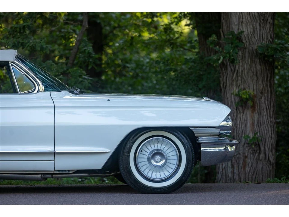1961 Cadillac Series 62 6th Gen - Image 23 of 31