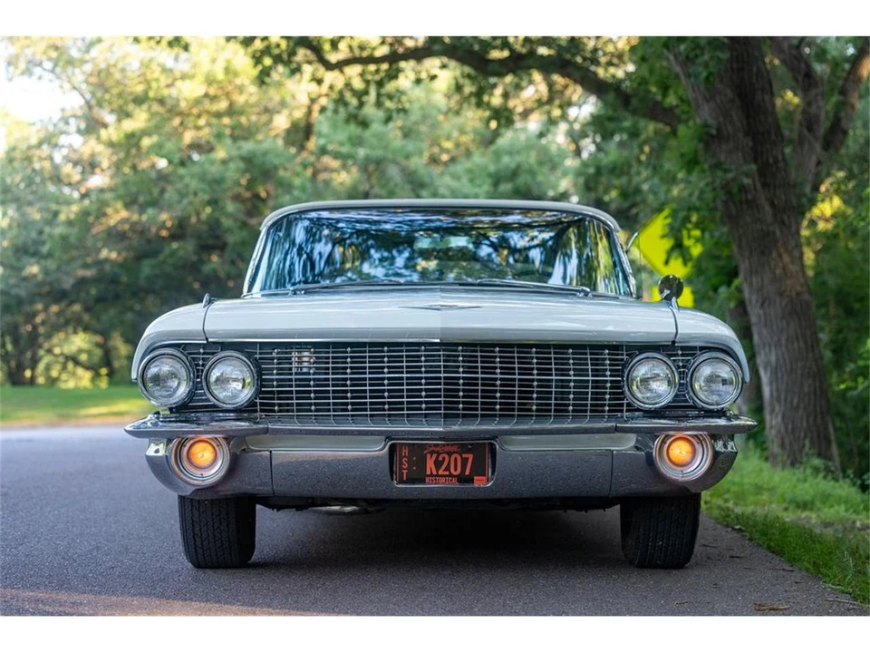 1961 Cadillac Series 62 6th Gen - Image 18 of 31