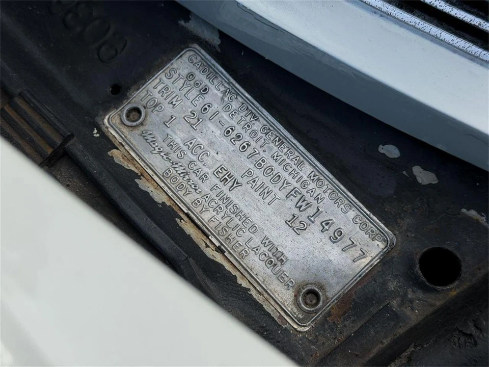 1961 Cadillac Series 62 6th Gen - Image 10 of 31