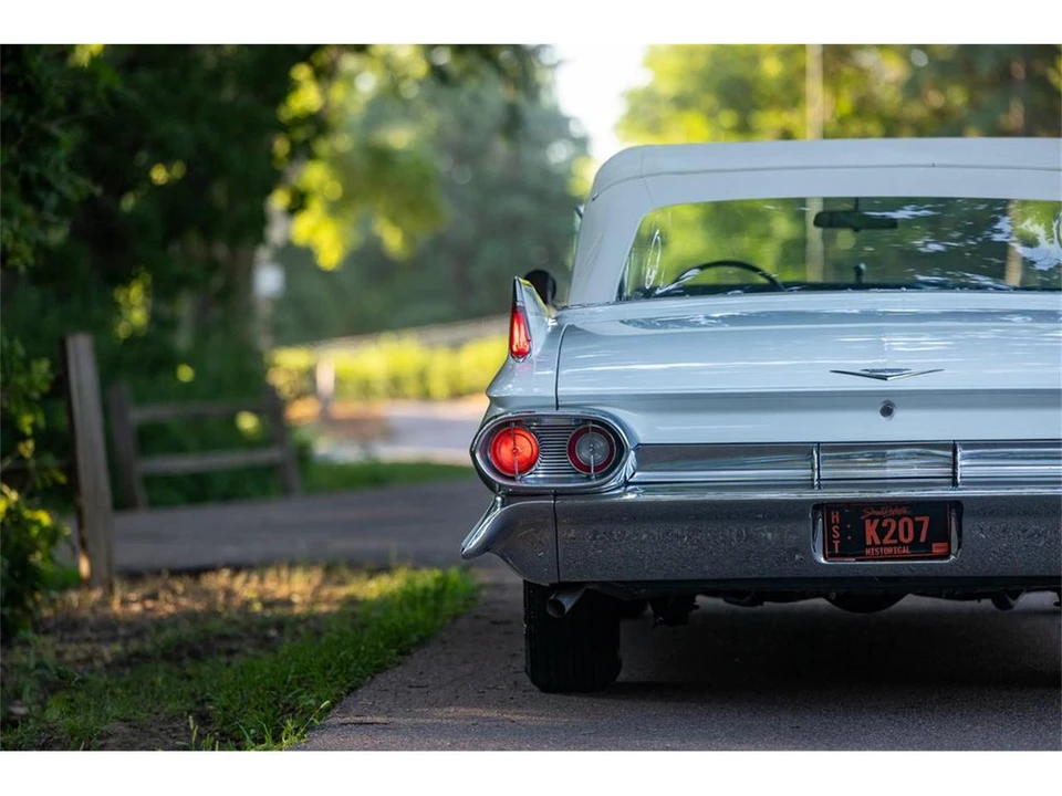 1961 Cadillac Series 62 6th Gen - Image 30 of 31