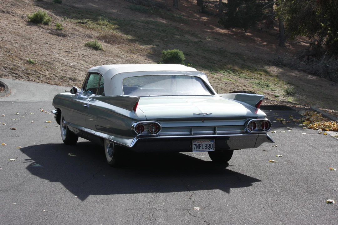 1961 Cadillac Series 62 6th Gen - Image 18 of 31