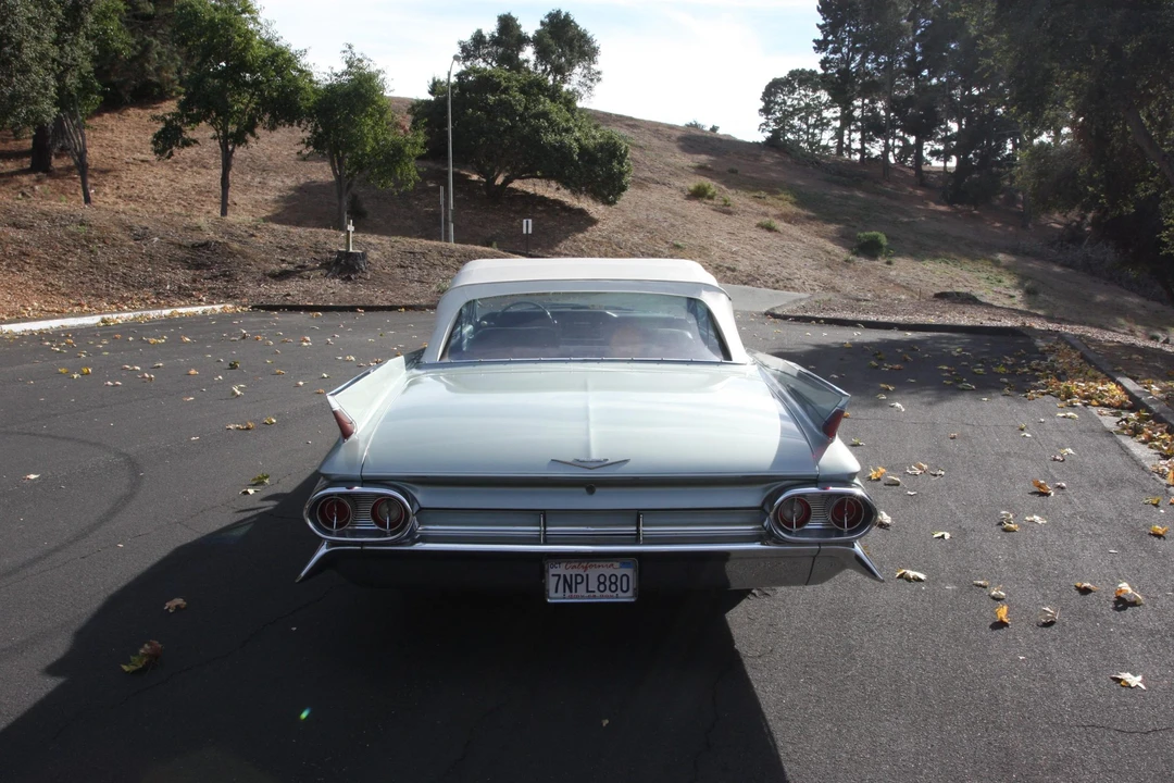 1961 Cadillac Series 62 6th Gen - Image 22 of 31
