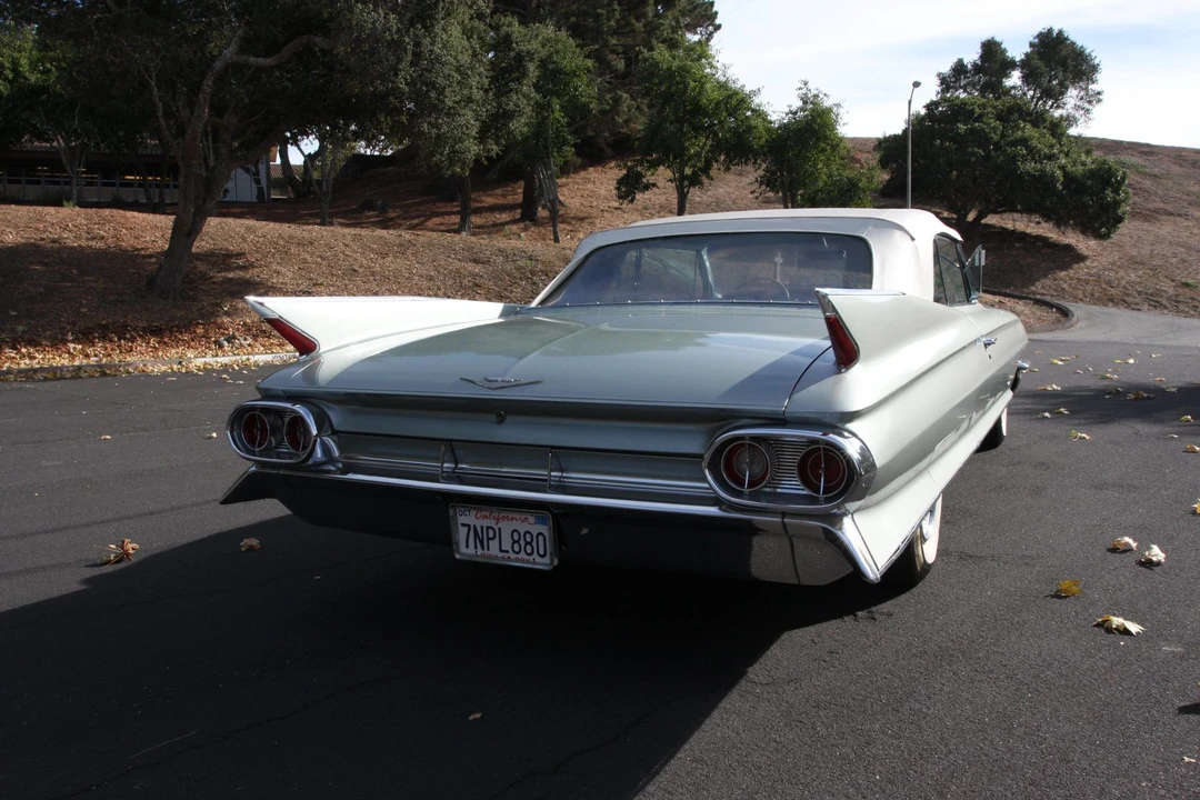 1961 Cadillac Series 62 6th Gen - Image 25 of 31
