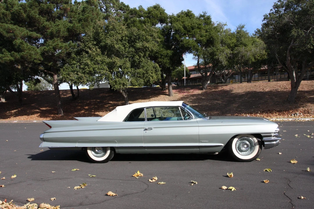 1961 Cadillac Series 62 6th Gen - Image 28 of 31