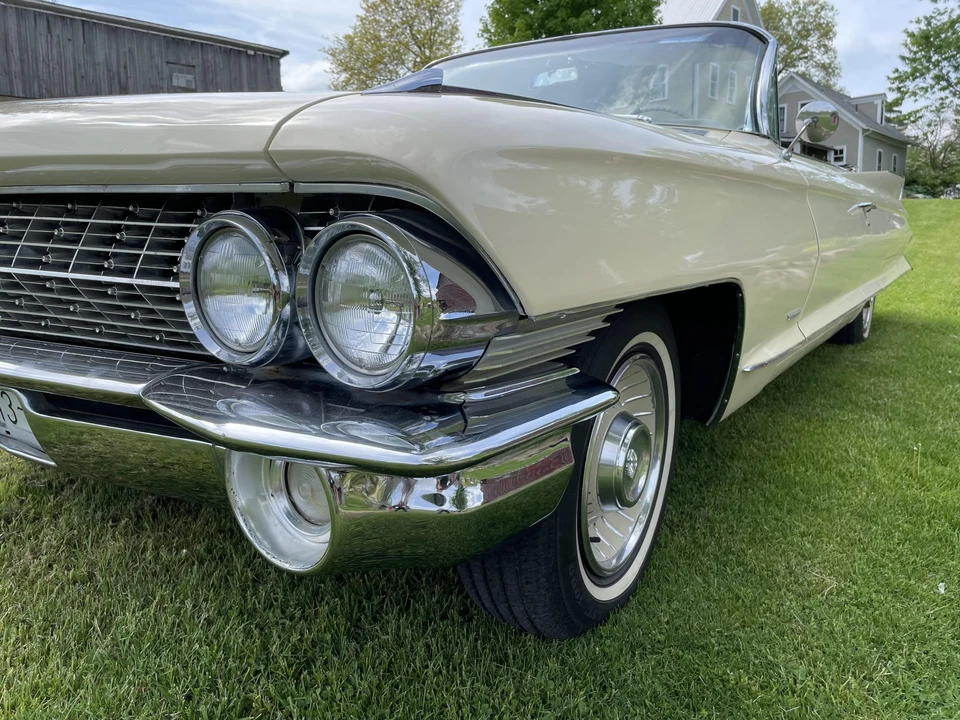 1961 Cadillac Series 62 6th Gen - Image 17 of 31