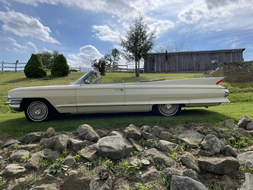 1961 Cadillac Series 62 6th Gen - Image 5 of 31