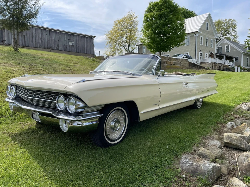 1961 Cadillac Series 62 6th Gen - Image 3 of 31