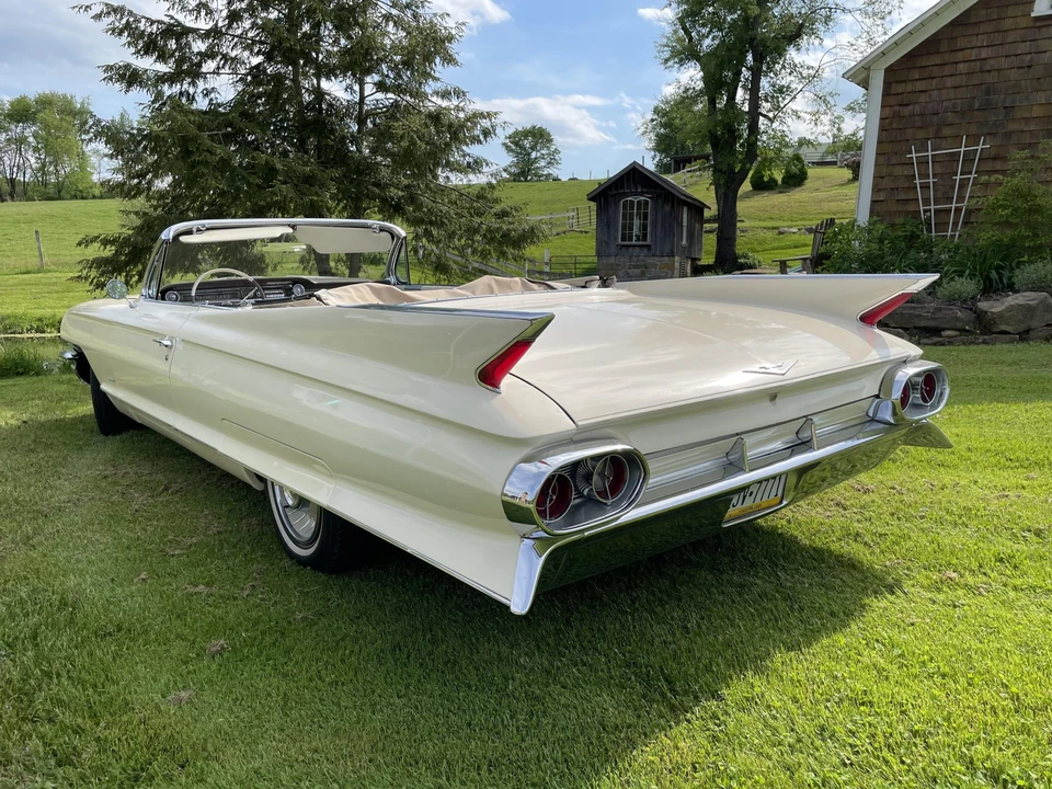 1961 Cadillac Series 62 6th Gen - Image 6 of 31