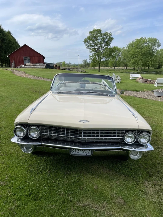 1961 Cadillac Series 62 6th Gen - Image 13 of 31
