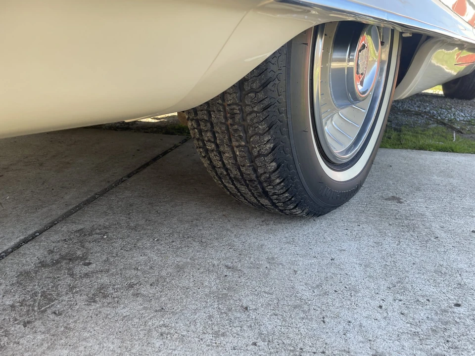 1961 Cadillac Series 62 6th Gen - Image 30 of 31