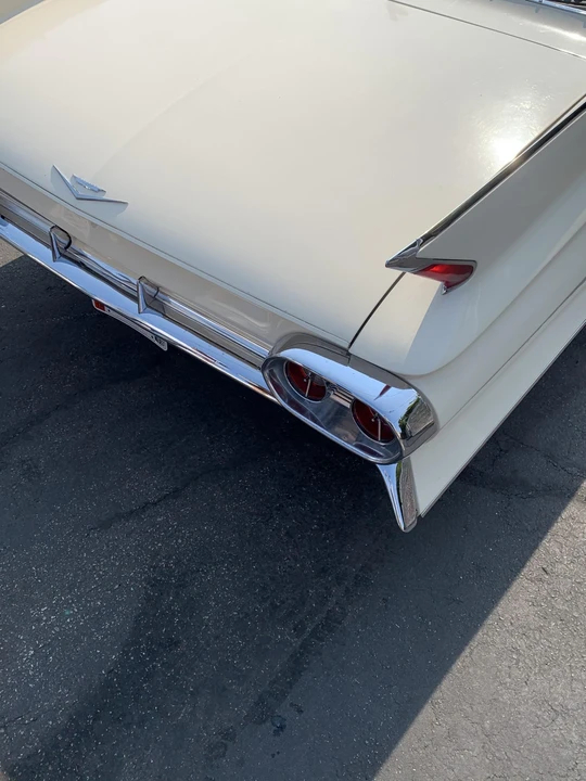 1961 Cadillac Series 62 6th Gen - Image 23 of 31