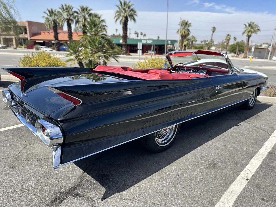 1961 Cadillac Series 62 6th Gen - Image 12 of 31
