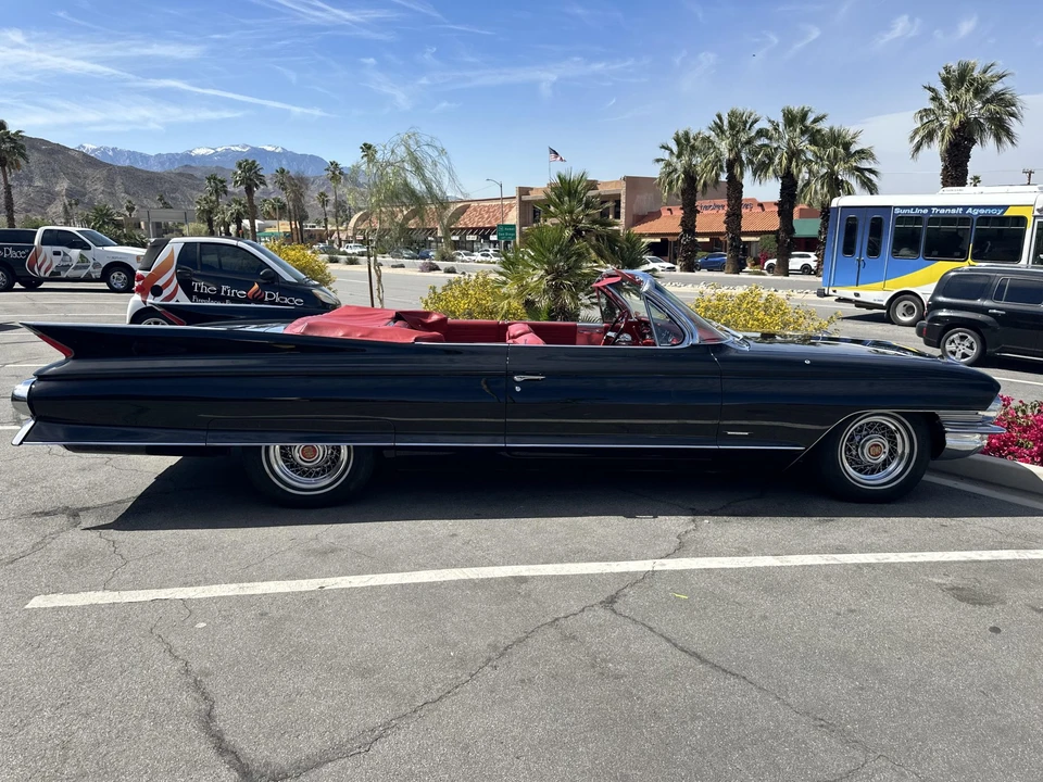1961 Cadillac Series 62 6th Gen - Image 9 of 31