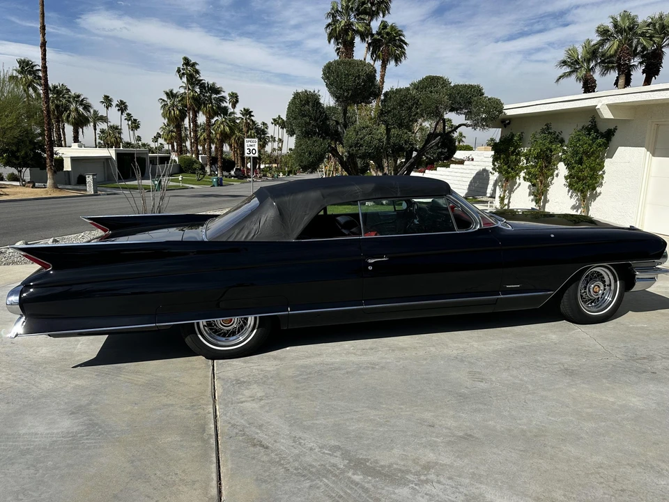1961 Cadillac Series 62 6th Gen - Image 21 of 31